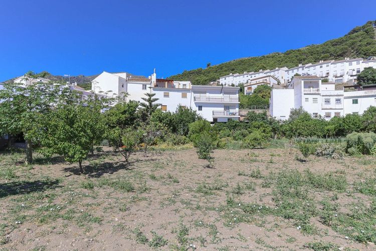 House | Resale in Casarabonela in Casarabonela, Costa del Sol - Photo 2
