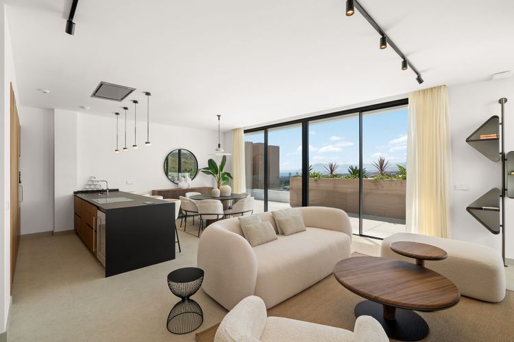 Penthouse | Resale in Artola in Artola, Costa del Sol - Photo 5