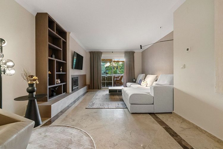 Apartment | Resale in The Golden Mile in The Golden Mile, Nagueles-Milla de Oro, Costa del Sol - Photo 5