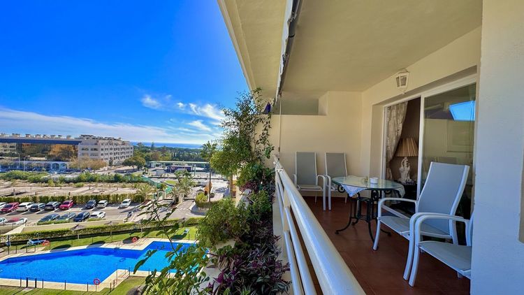 Penthouse | Resale in The Golden Mile in The Golden Mile, Costa del Sol - Photo 2