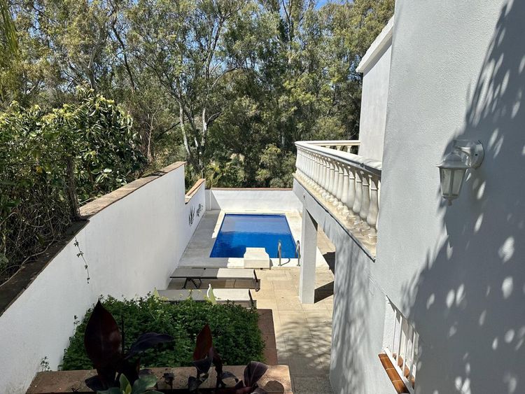 House | Resale in Marbella in Marbella Others, Costa del Sol - Photo 4