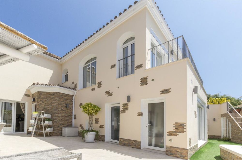 House | Resale in San Pedro de Alcántara - Property photo 1