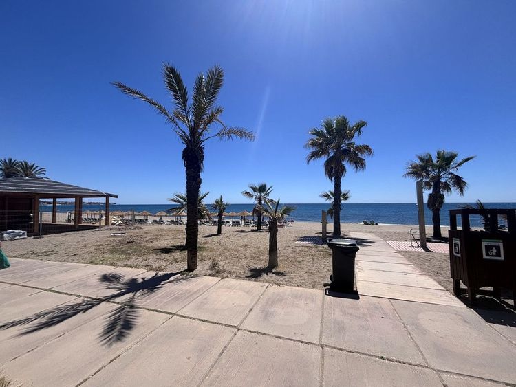 Apartment | Resale in Mijas Costa in Mijas Costa, Costa del Sol - Photo 3