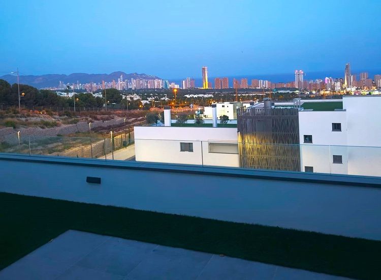 Apartment | Resale in Finestrat in Finestrat, Costa Blanca - Photo 5