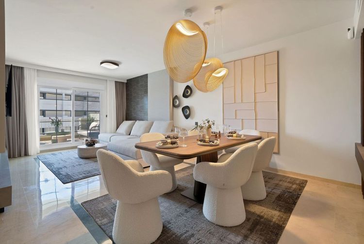 Apartment | Resale in Marbella in Marbella Others, Costa del Sol - Photo 2