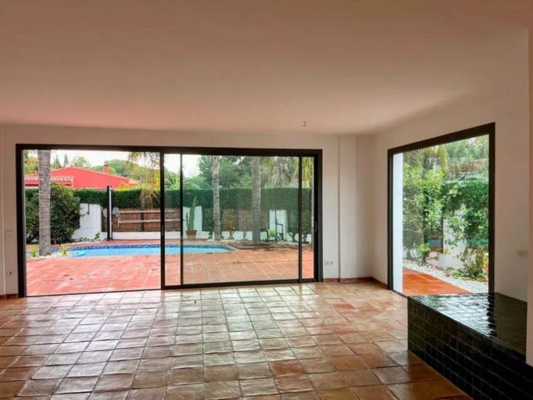 House | Resale in Marbella in Marbella Others, Costa del Sol - Photo 5