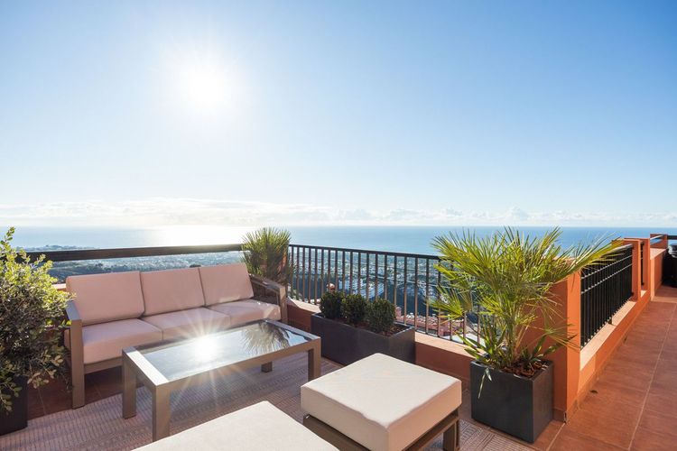 Apartment | Resale in Mijas in Mijas Others, Costa del Sol - Photo 2