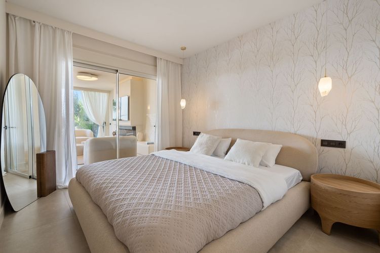 Apartment | Resale in Nueva Andalucía - Development photo 1