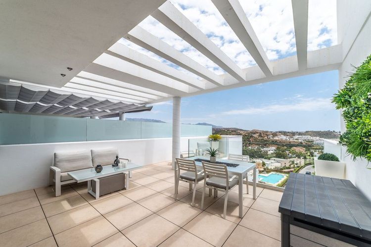 Apartment | Resale in La Cala de Mijas in La Cala de Mijas, Costa del Sol - Photo 5
