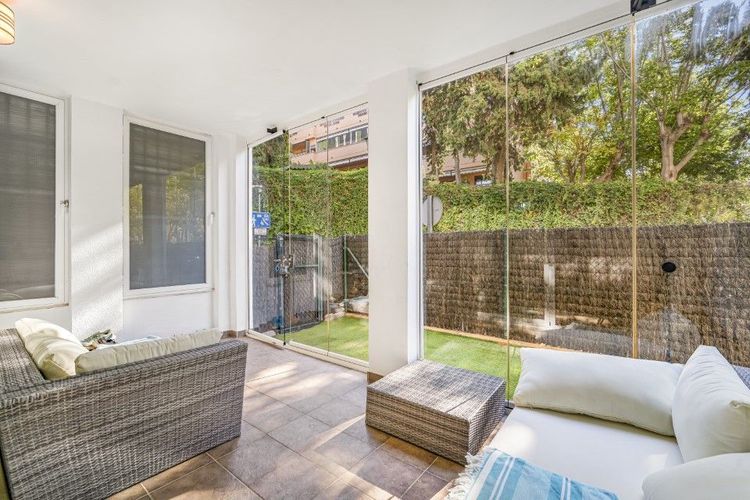 Apartment | Resale in The Golden Mile in The Golden Mile, Costa del Sol - Photo 2