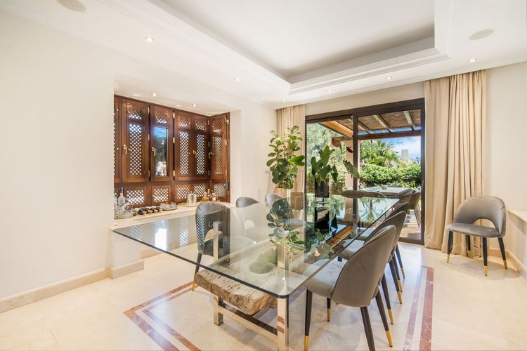 House | Resale in The Golden Mile in The Golden Mile, Costa del Sol - Photo 4