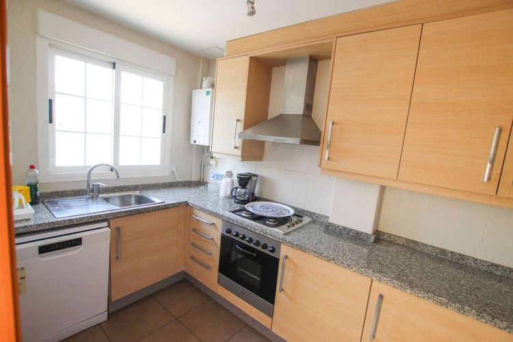 House | Resale in Calpe in Calpe, Costa Blanca - Photo 3