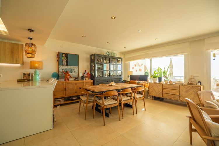 Penthouse | Resale in Estepona in Estepona, New Golden Mile Others, Costa del Sol - Photo 4