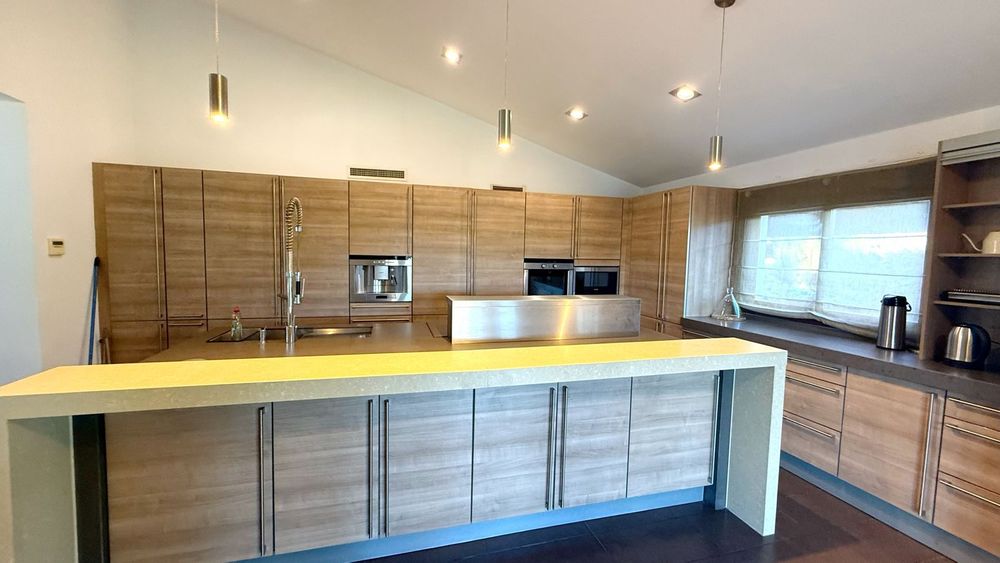 House | Resale in The Golden Mile in The Golden Mile, Costa del Sol - Main property photo