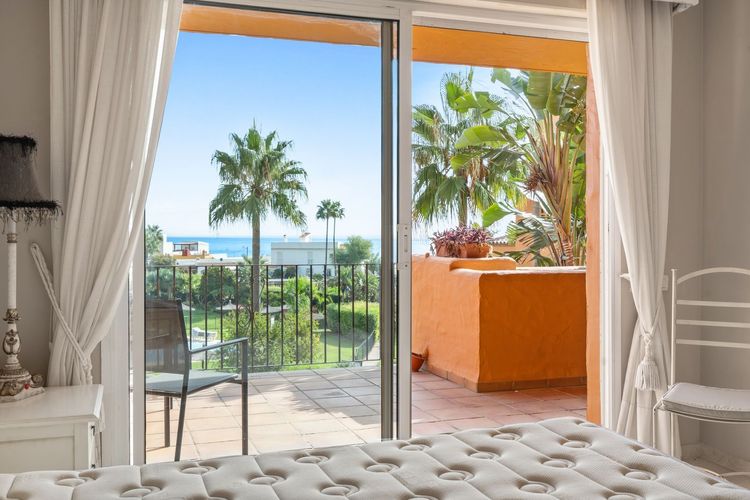 Apartment | Resale in La Duquesa - Development photo 1