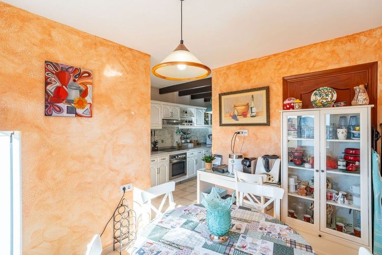 Apartment | Resale in Fuengirola in Fuengirola Others, Costa del Sol - Photo 5