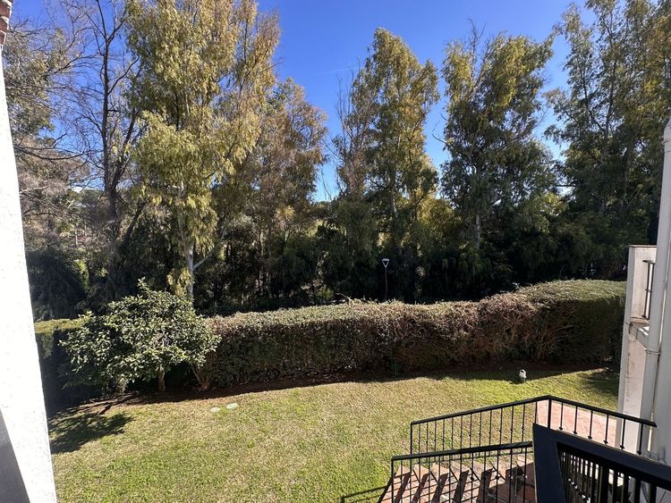 House | Resale in Aloha in Aloha, Costa del Sol - Photo 4