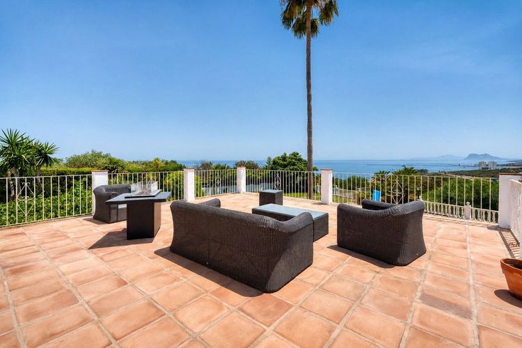 House | Resale in Manilva in Manilva Others, Costa del Sol - Photo 3