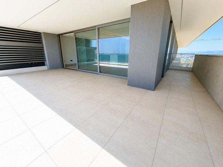 Apartment | Resale in Málaga in Málaga, Costa del Sol - Photo 4