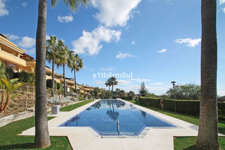 Apartment | Resale in The Golden Mile in The Golden Mile, Costa del Sol - Photo 3