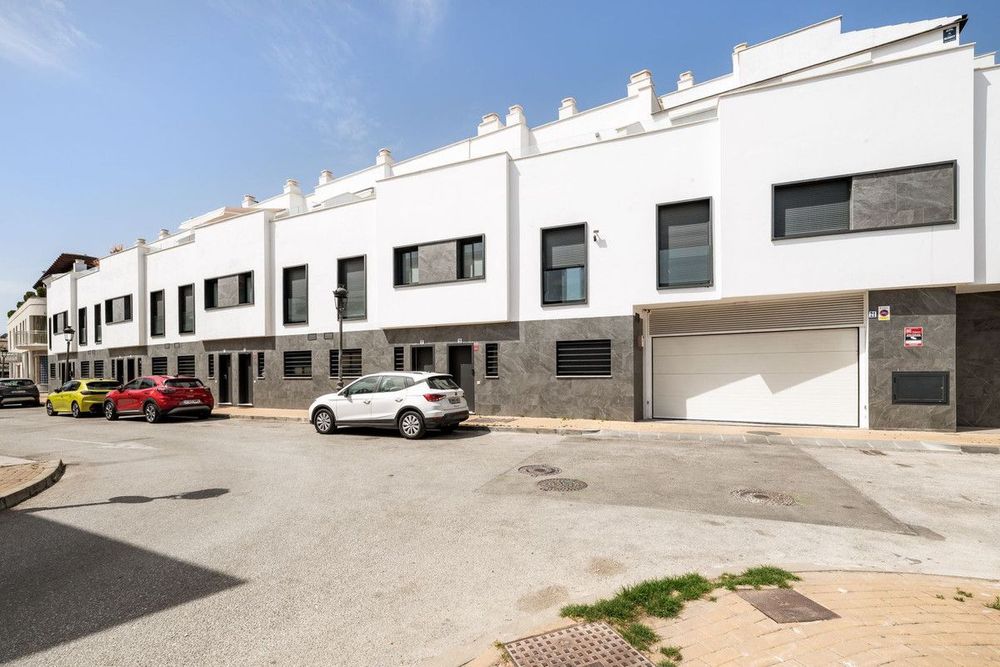 House | Resale in Cancelada in Cancelada, Costa del Sol - Main property photo