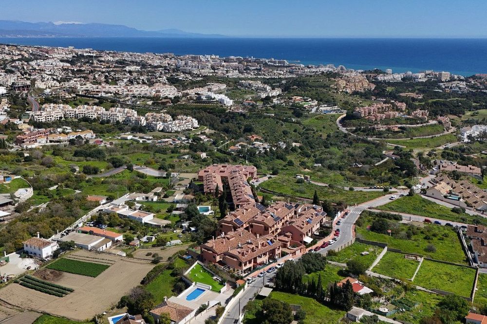 House | Resale in Benalmadena Pueblo in Benalmadena Pueblo, Costa del Sol - Main property photo