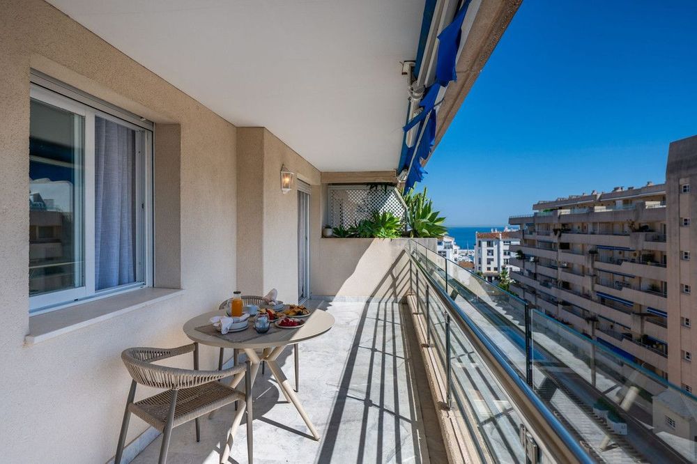Apartment | Resale in Puerto Banús in Puerto Banús, Costa del Sol - Main property photo