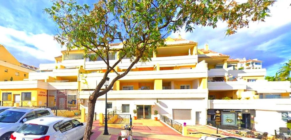 Apartment | Resale in Estepona in Estepona, Costa del Sol - Main property photo