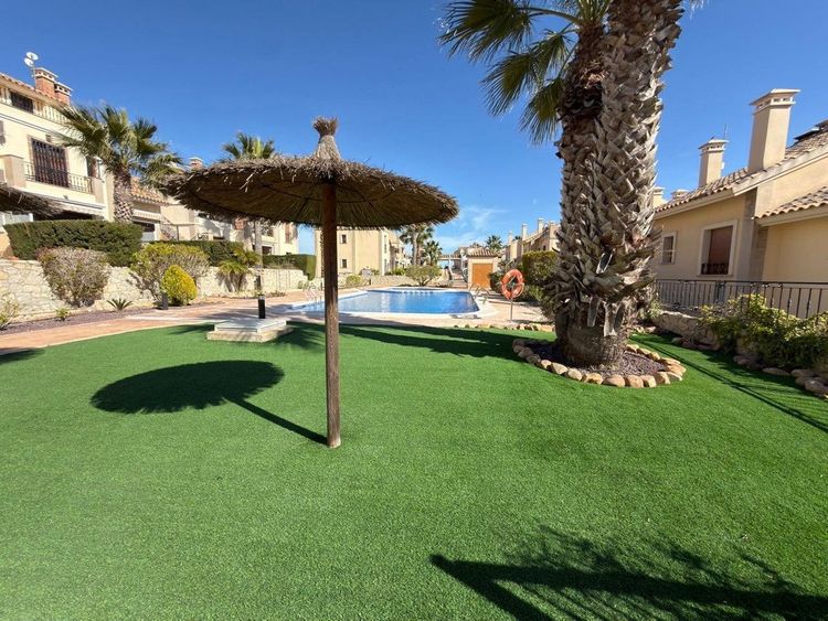 House | Resale in Algorfa in Algorfa, Costa Blanca - Photo 2