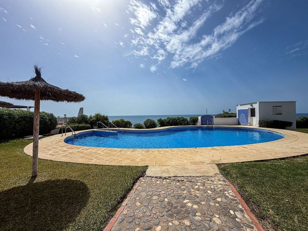 Apartment | Resale in Torrox Costa in Torrox Costa, Costa del Sol - Main property photo