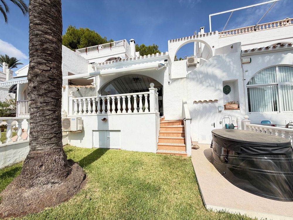 House | Resale in Villamartin in Villamartin, Orihuela Costa, Costa Blanca - Main property photo