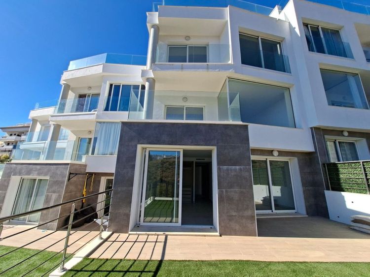 House | Resale in Fuengirola in Fuengirola Others, Costa del Sol - Photo 3