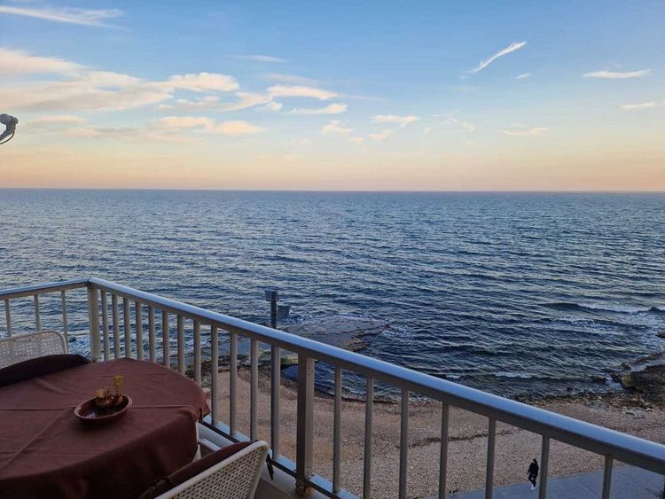 Apartment | Resale in Torrevieja in Torrevieja, Costa Blanca - Photo 2
