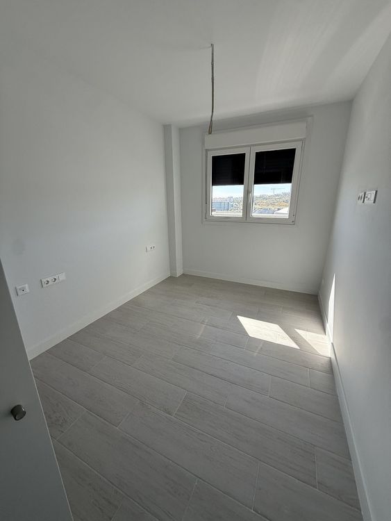 Apartment | Resale in Estepona in Estepona, Costa del Sol - Photo 3