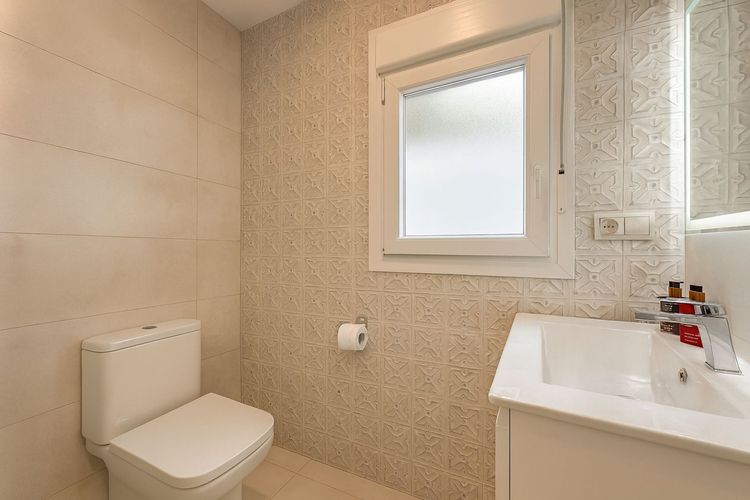 House | Resale in Mijas in Mijas Others, Costa del Sol - Photo 5