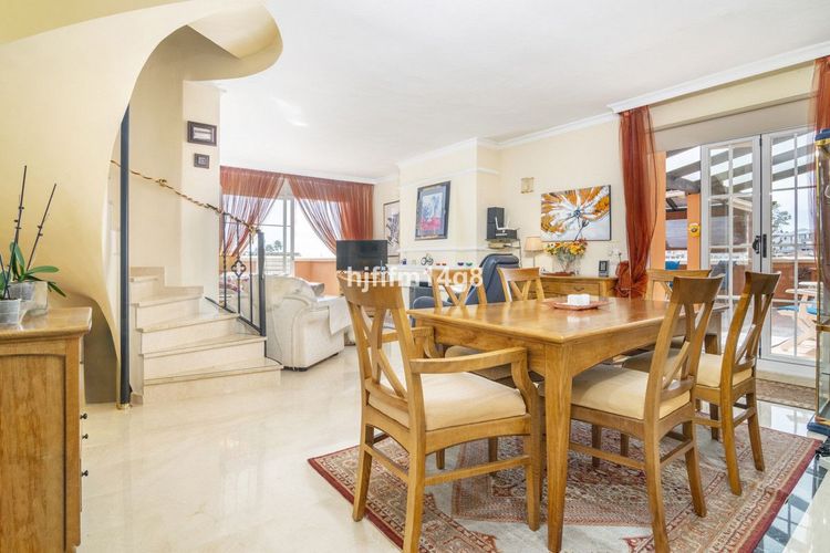 Penthouse | Resale in Nueva Andalucía in Nueva Andalucía, Costa del Sol - Photo 5