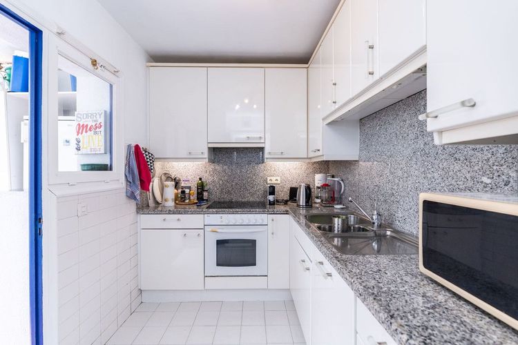 Apartment | Resale in Atalaya in Atalaya, Costa del Sol - Photo 5