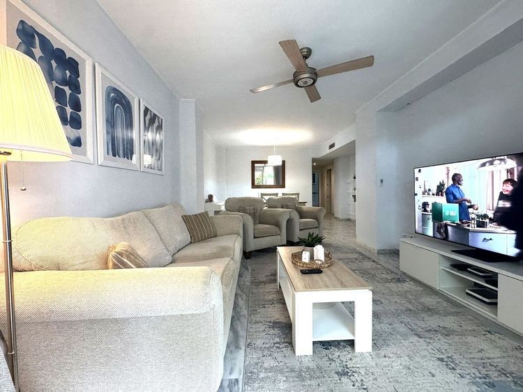 Apartment | Resale in Nueva Andalucía in Nueva Andalucía Others, Costa del Sol - Photo 3