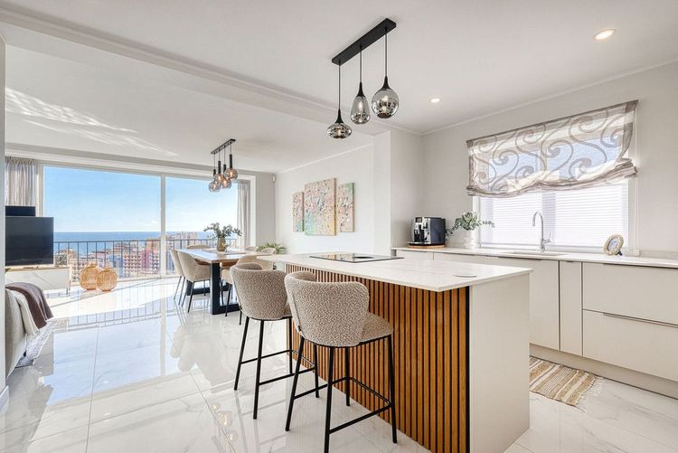 House | Resale in Torreblanca in Torreblanca, Costa del Sol - Photo 5