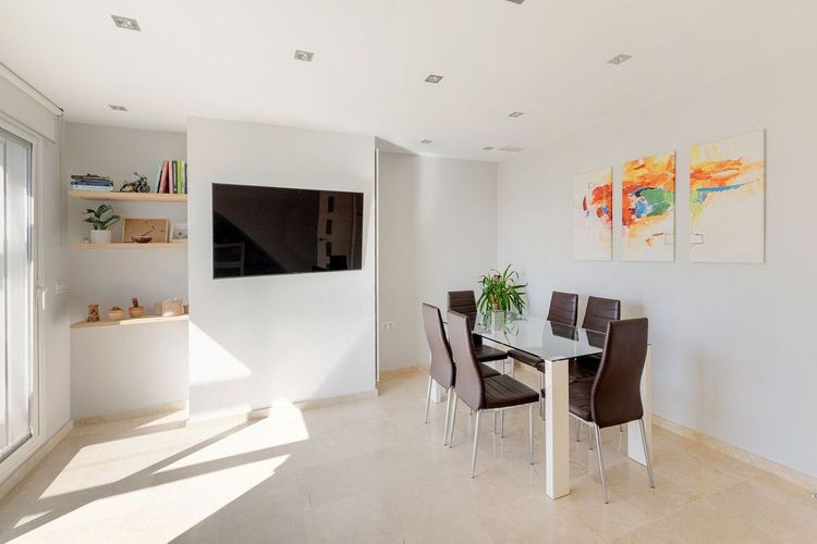 Penthouse | Resale in Estepona in Estepona, Costa del Sol - Photo 2