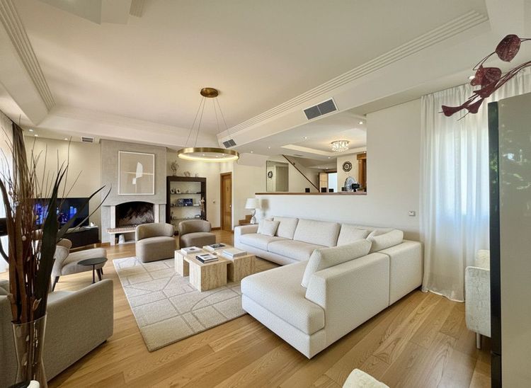 House | Resale in Costalita in Costalita, Costa del Sol - Photo 5