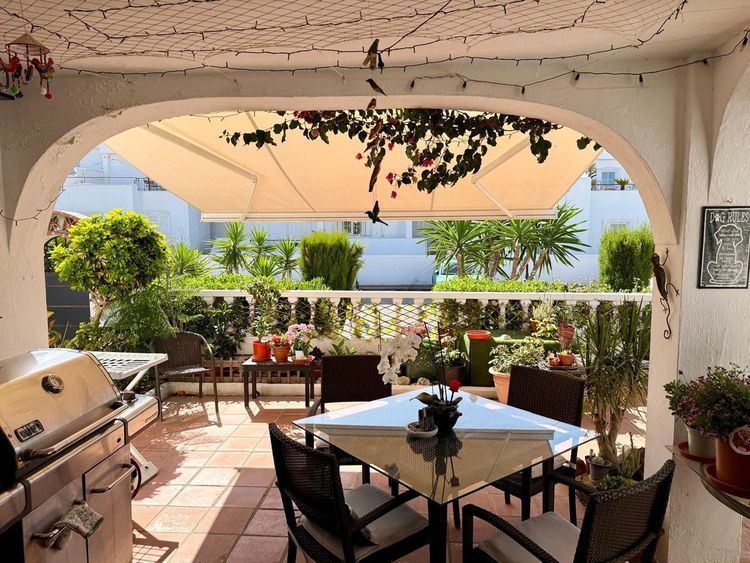 House | Resale in Manilva in Manilva Others, Costa del Sol - Photo 2