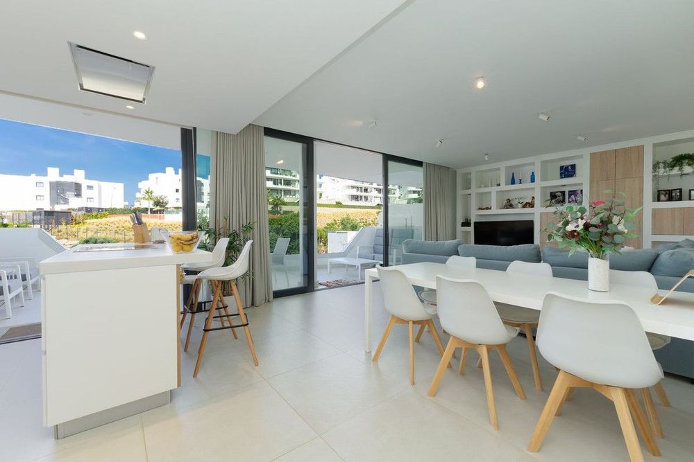 Apartment | Resale in Higueron in Higueron, Costa del Sol - Main property photo