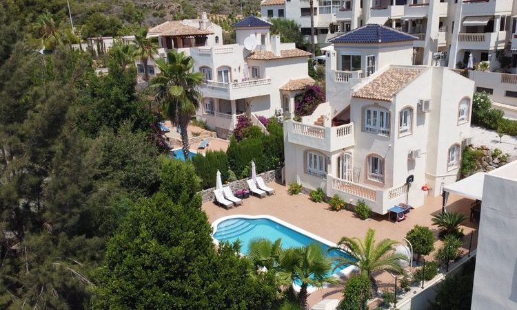 House | Resale in Las Ramblas Golf in Costa Blanca - Photo 3