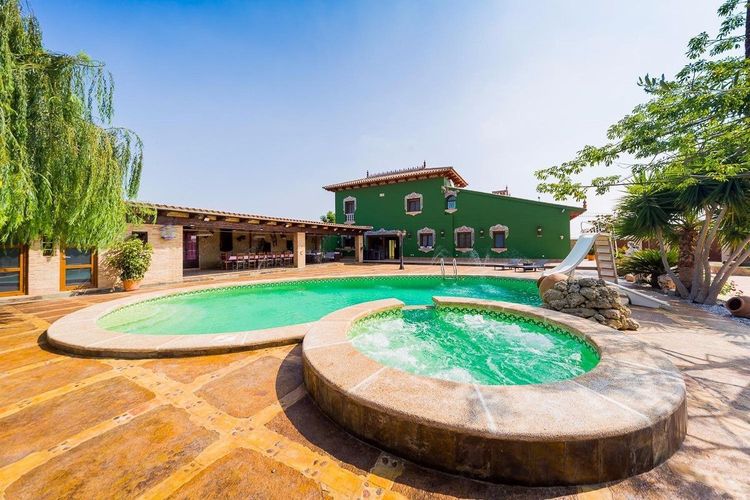 House | Resale in Almoradi in Costa Blanca - Photo 2