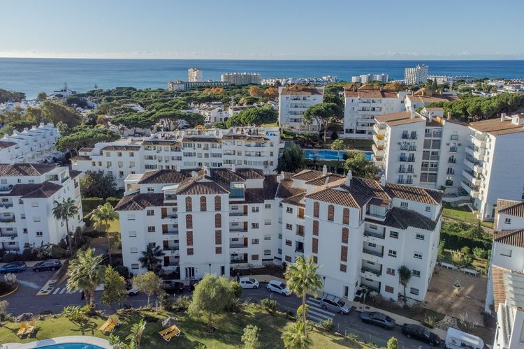 Apartment | Resale in Calahonda in Calahonda, Costa del Sol - Photo 5