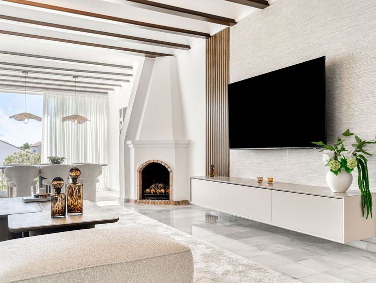 House | Resale in Marbella in Marbella Others, Costa del Sol - Photo 4