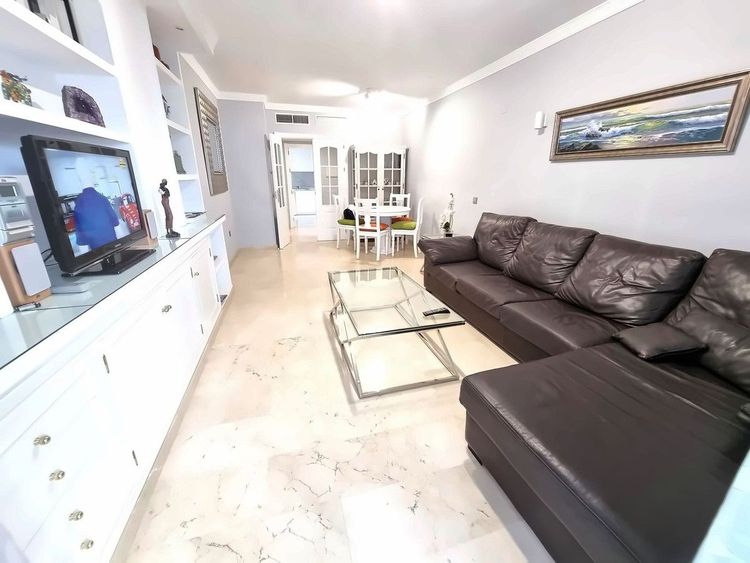 Apartment | Resale in Puerto Banús in Puerto Banús, Costa del Sol - Photo 3
