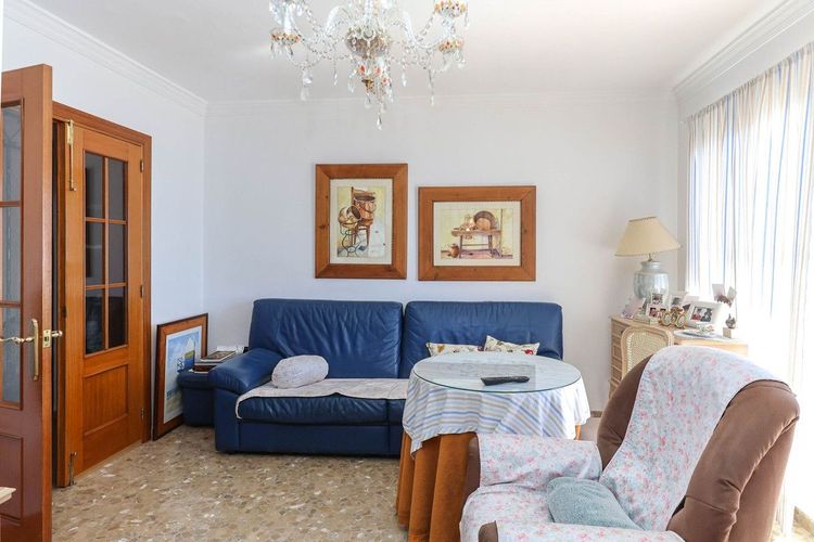 House | Resale in Casarabonela in Casarabonela, Costa del Sol - Photo 5