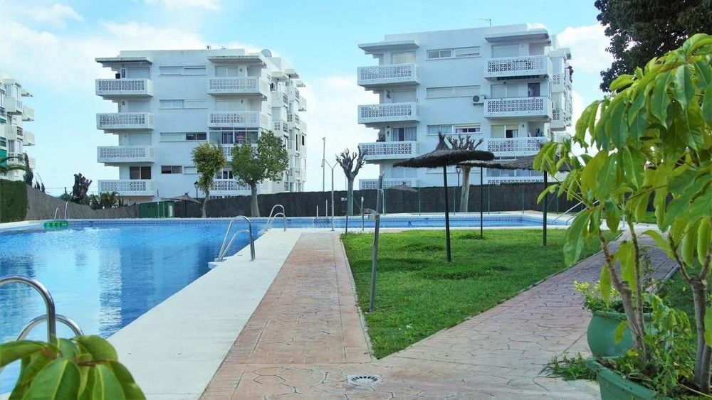 Apartment | Resale in Estepona in Estepona, Costa del Sol - Main property photo
